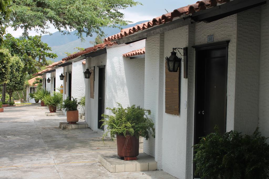 Hotel San Juan Internacional คิรอน ภายนอก รูปภาพ