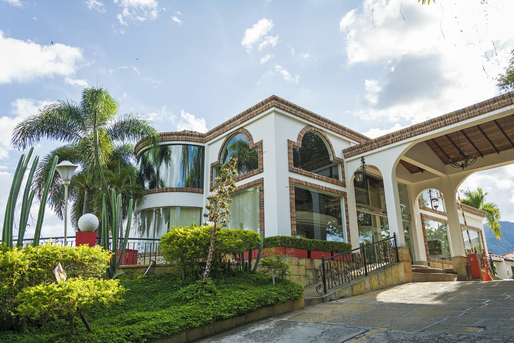Hotel San Juan Internacional คิรอน ภายนอก รูปภาพ